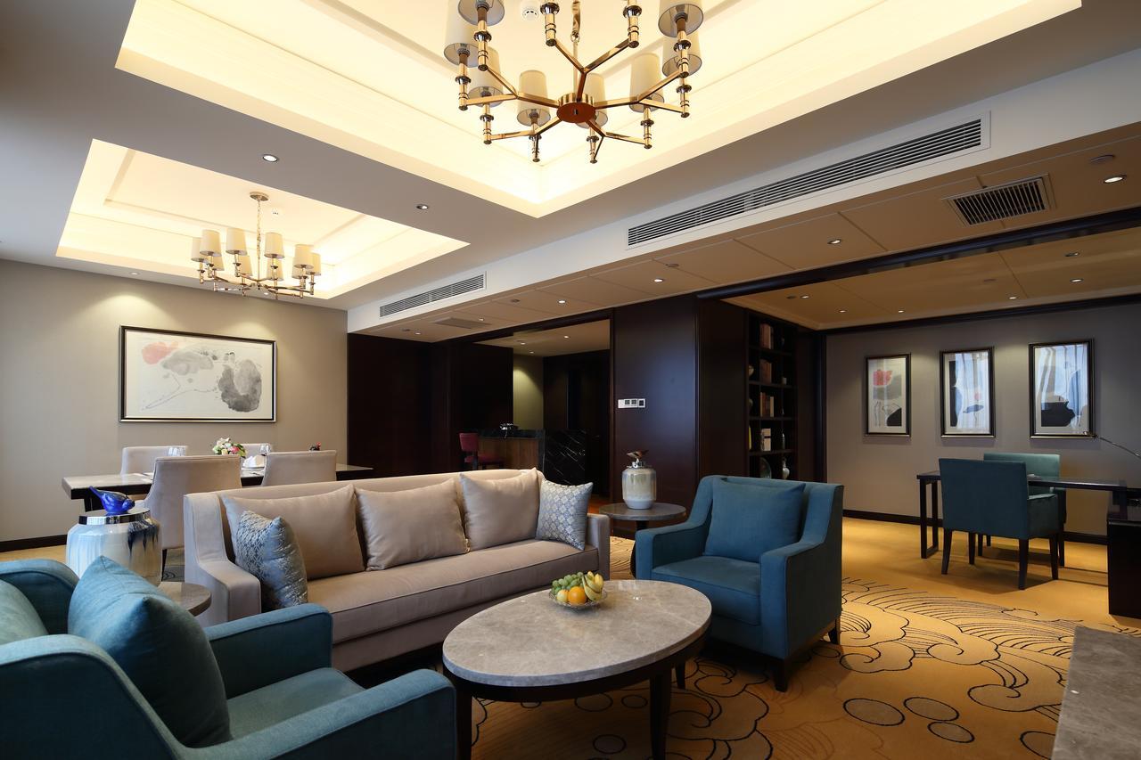 Jinan Luxury Blue Horizon Hotel Exterior foto