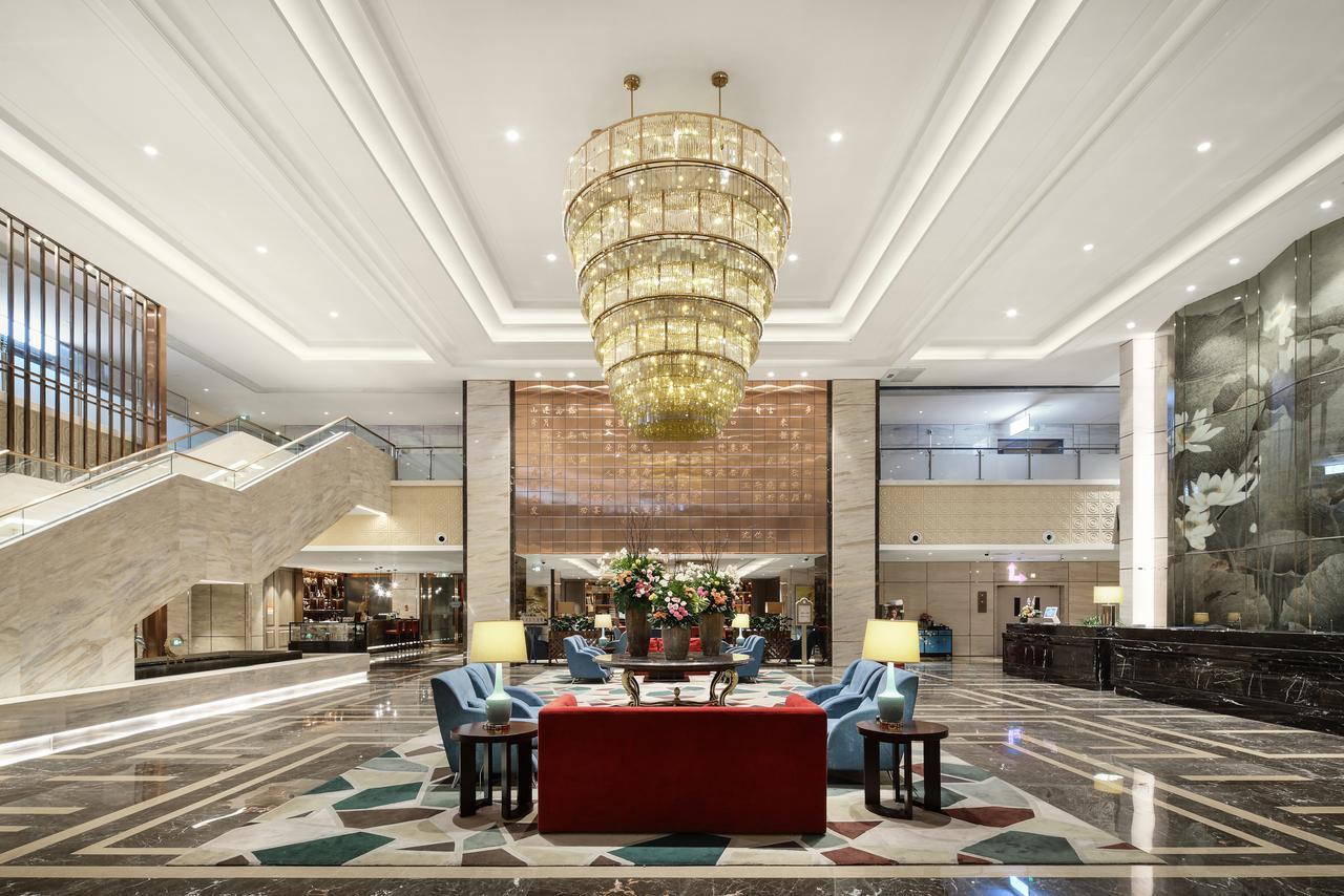 Jinan Luxury Blue Horizon Hotel Exterior foto
