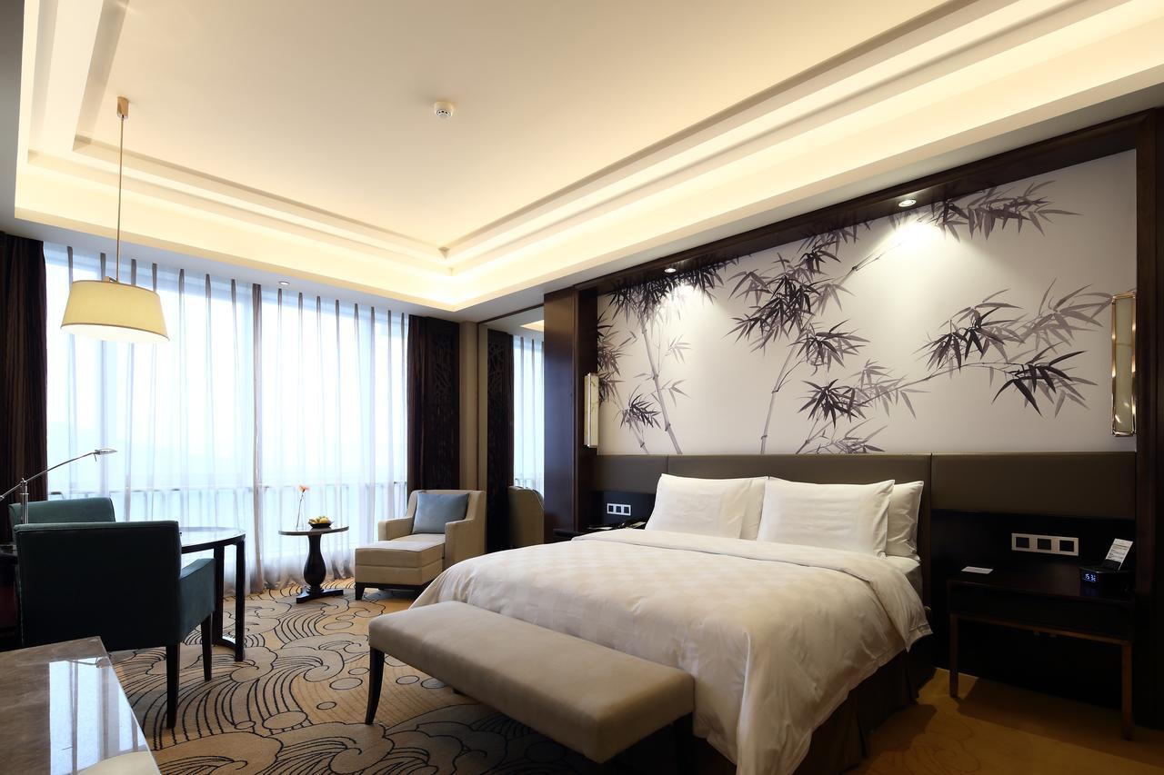Jinan Luxury Blue Horizon Hotel Exterior foto