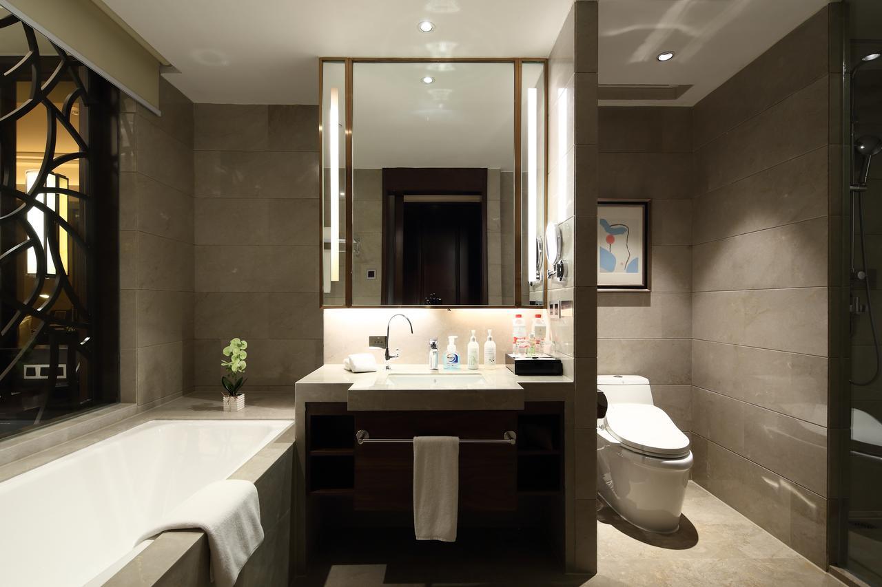 Jinan Luxury Blue Horizon Hotel Exterior foto