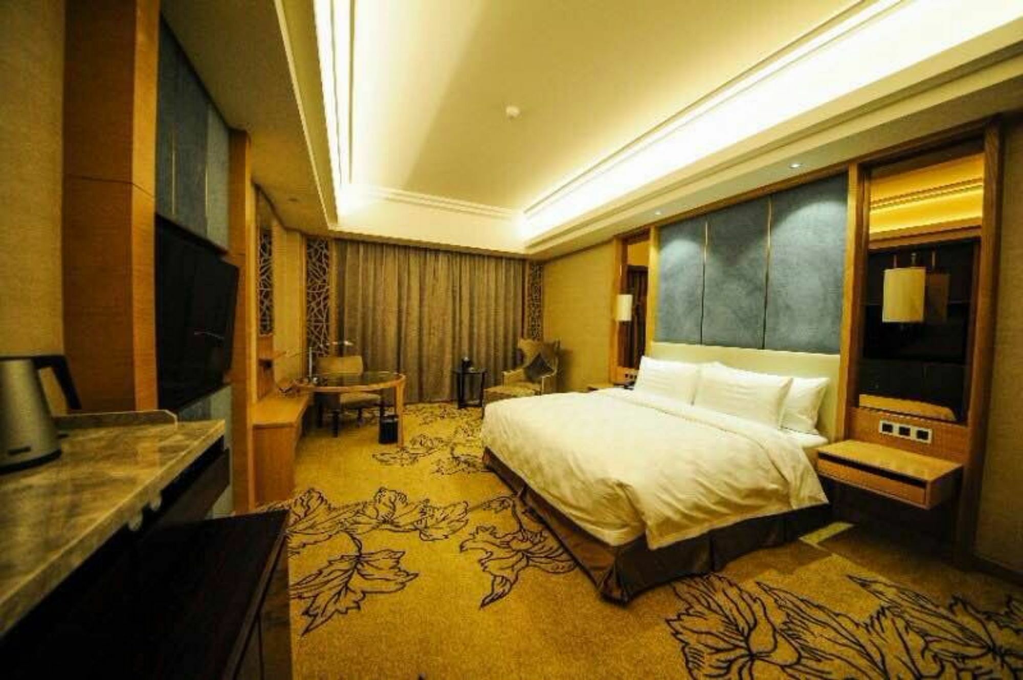 Jinan Luxury Blue Horizon Hotel Exterior foto